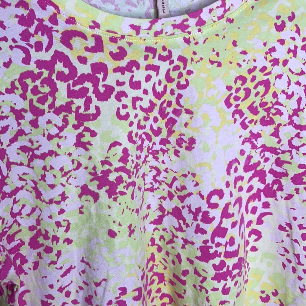 BCBGeneration Animal Print Top - Picture 2 of 8